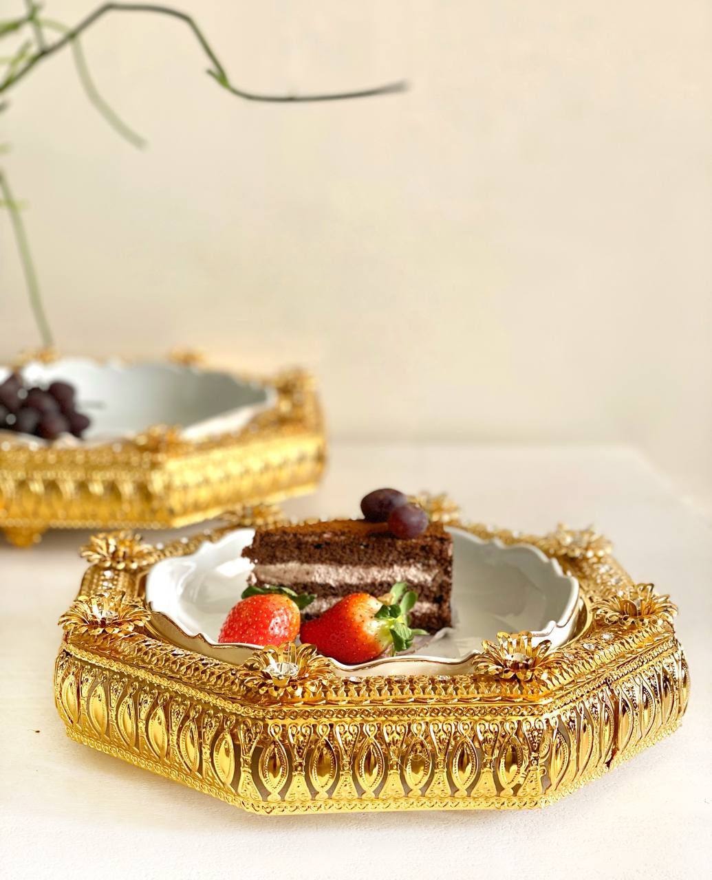دیس پذیرایی نگین دار طلایی 8ضلعی متوسط اماراتی 1750