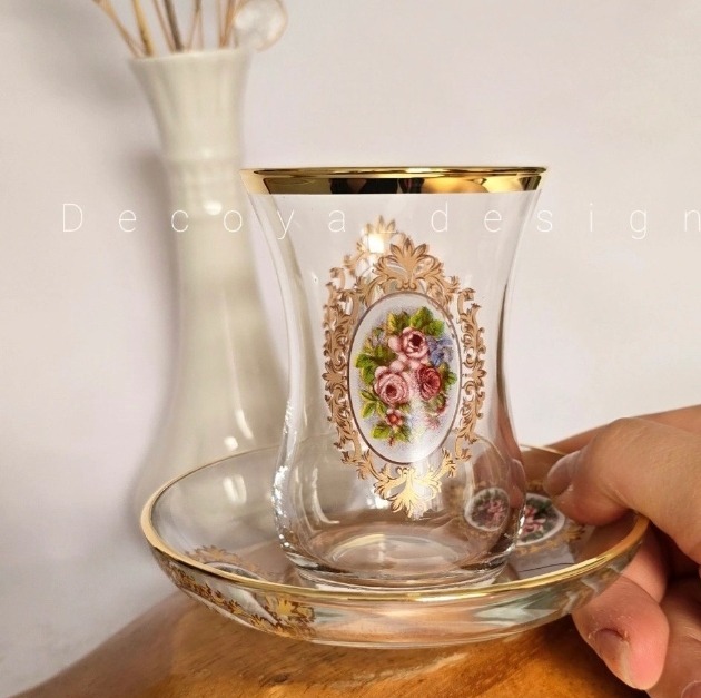 سرویس چایخوری فنجان نعلبکی لب طلا کمرباریک شش عددی