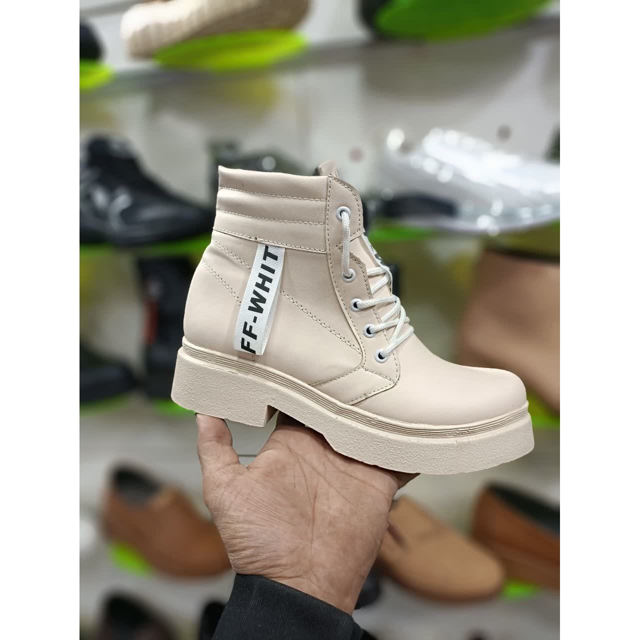 نیم بوت زنانه کرمی ff whit کد 2081