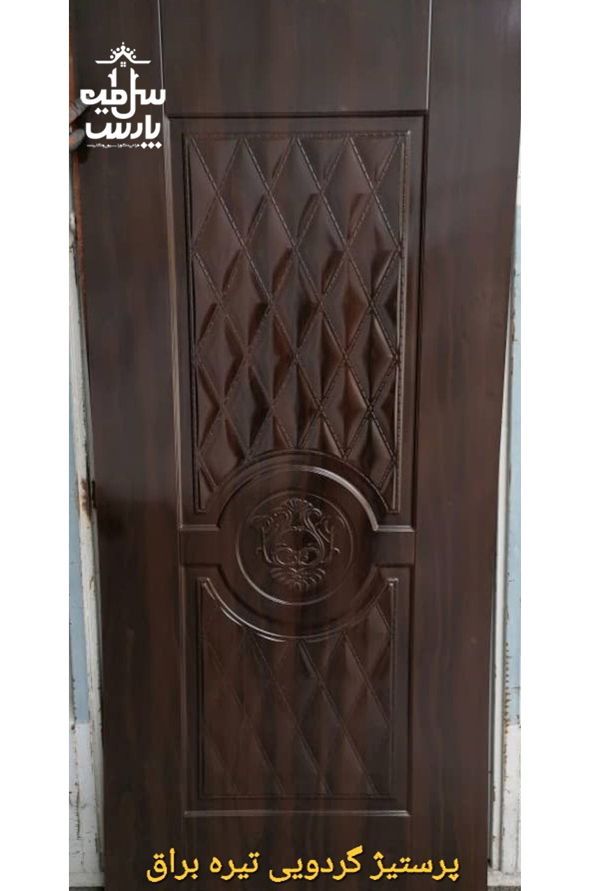 درب چوبی HPL طرح گردویی تیره براق