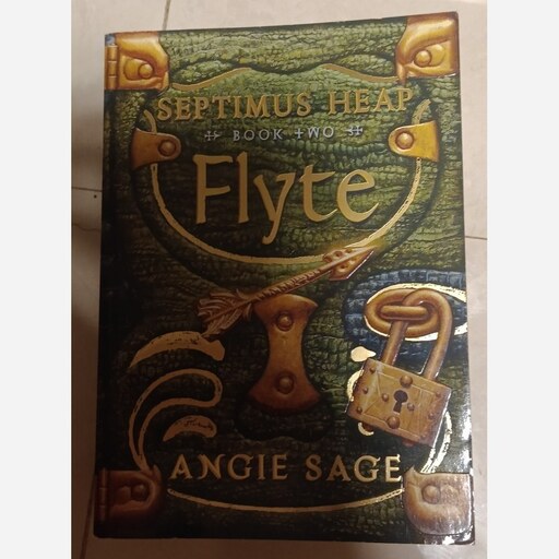 Septimus Heap (Book 2) Flyte شومیز