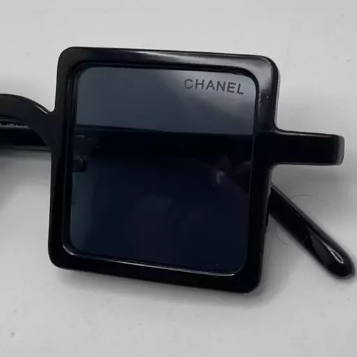 عینک آفتابی مربعی برند CHANEL شنل رنگ مشکی کد 9186 به همراه کاور پارچه و دستمال