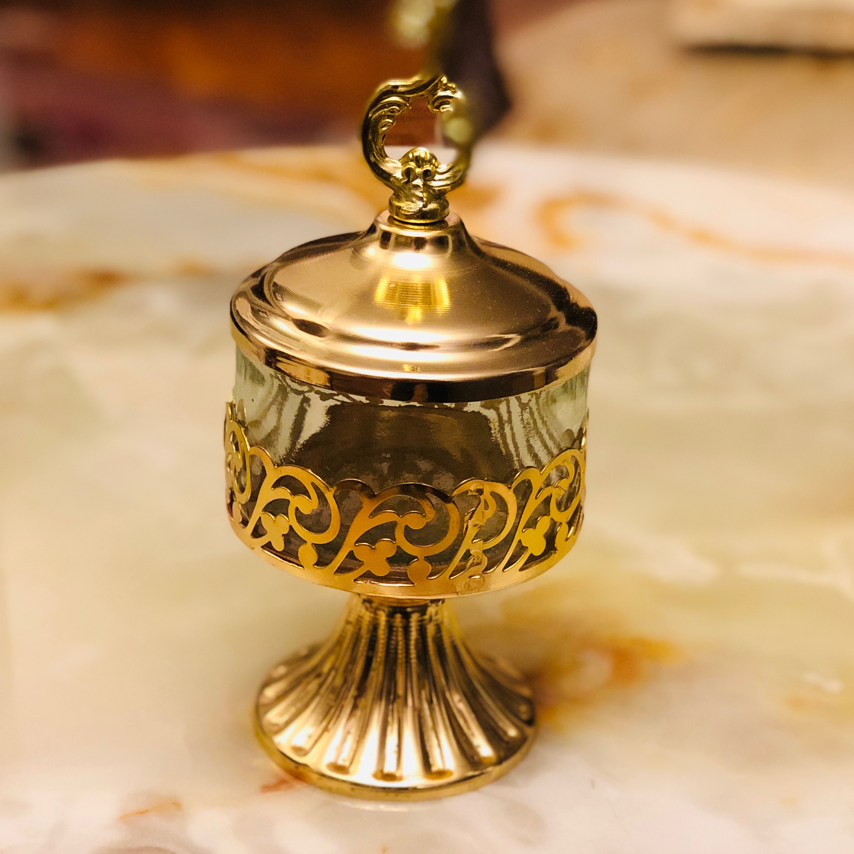 قندان پایه دار طرح لیزری طلایی