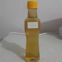 روغن سیر سیاه اصل و خالص ربع لیتری (پرپشت کننده مو پرپشت کننده ابرو تقویت مژه تقویت ریش و سبیل )