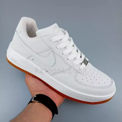 کتونی اسپرت مردانه نایک ایر فورس Nike Air Force 1 رنگ سفید کف کارامل  ( Nike AirFore 1 - نایک ایرفورس 1 - کفش ایر فورس )