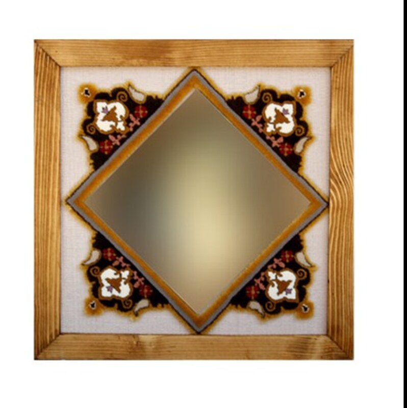 آینه فرش صنم کد 10 آینه ای با نمای سنتی مناسب هدیه عید نوروز و مناسب سفره عقد