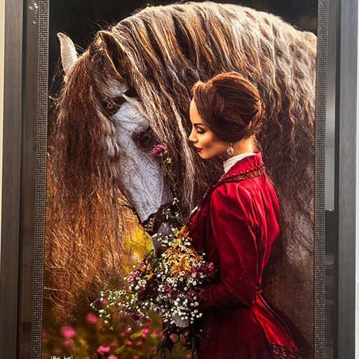 تابلو فرش دستبافت اسب و دختر چله و گل ابریشم ریزبافت با کارت رنگی دلنواز