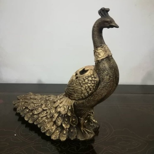 مجسمه طاووس طلایی پلی استر