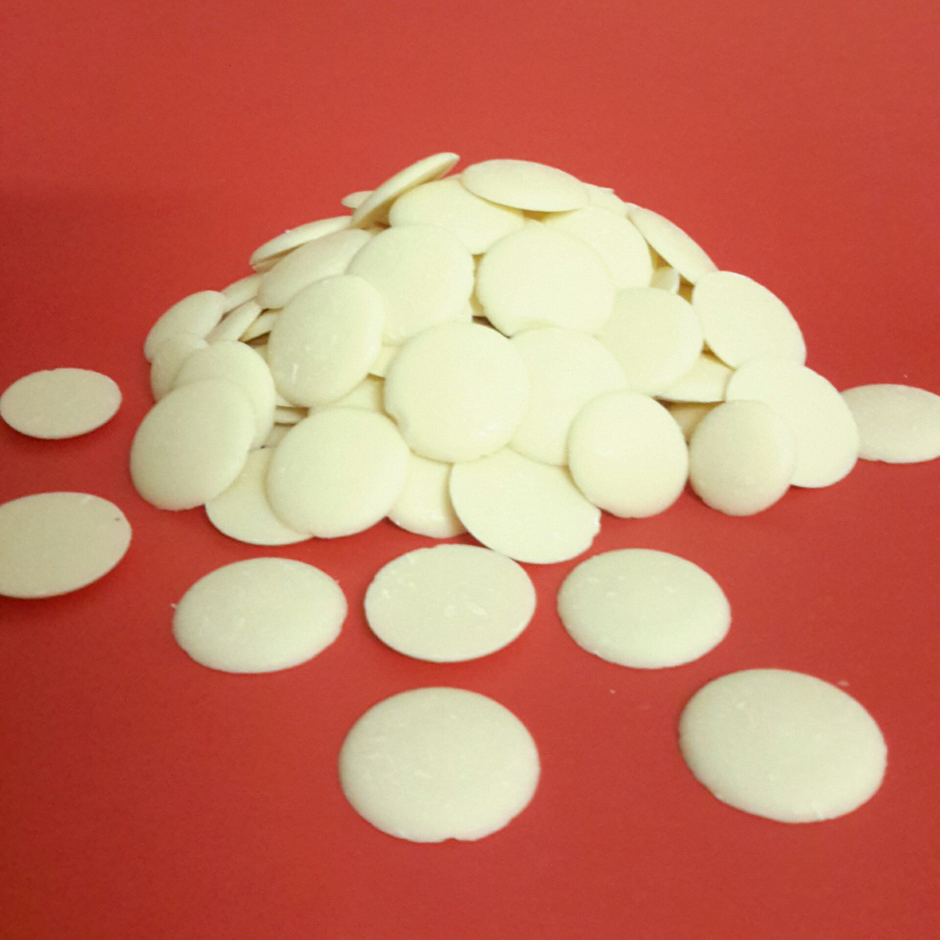 شکلات سکه ای سفید 200گرمی