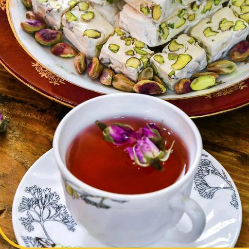 گز پسته ای و بادام چای خوری(سفت تر،سوغات اصفهان خانگی)