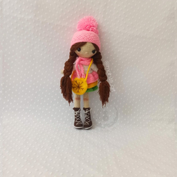عروسک دست بافت کاموایی مدل دختر سرمایی بافتنی
