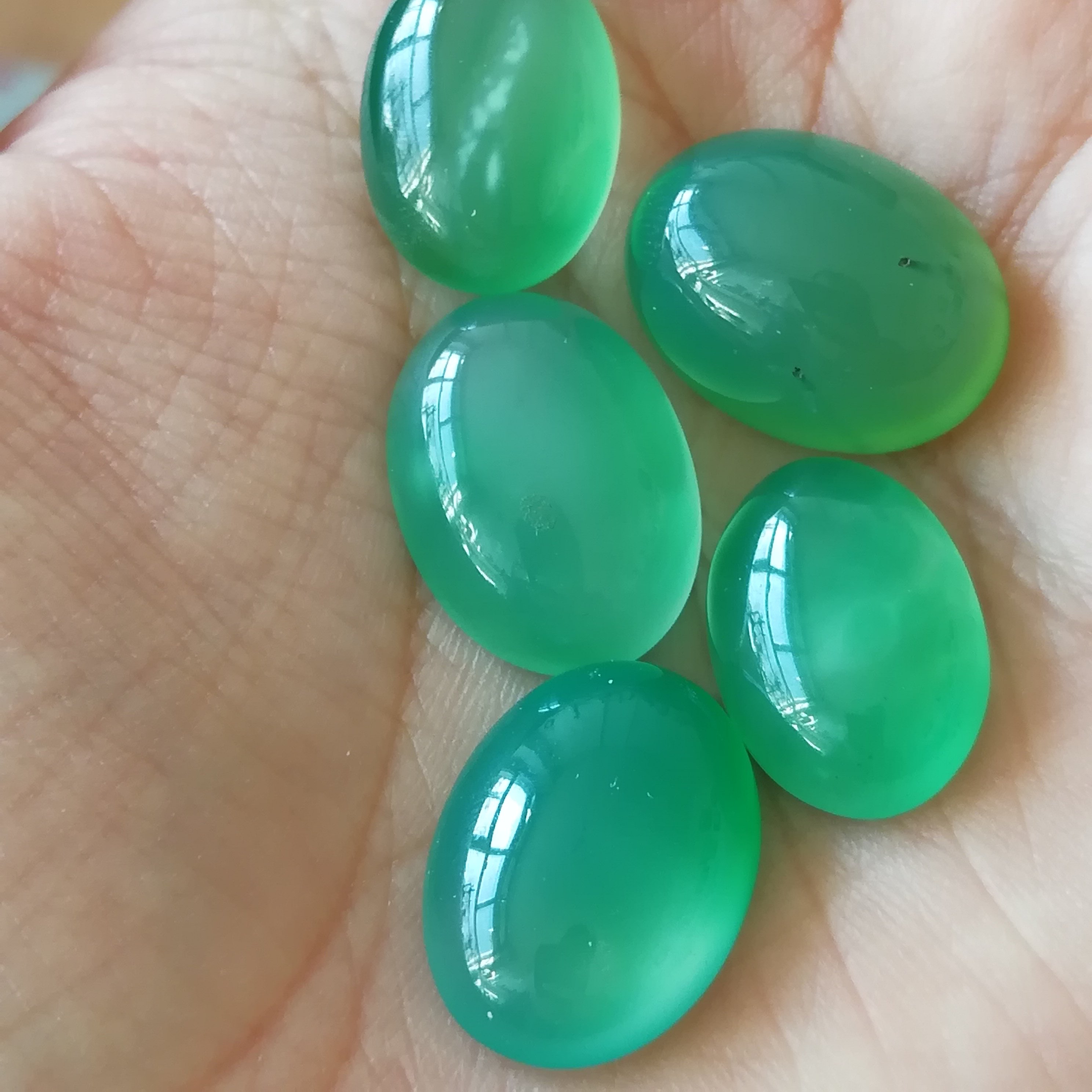 عقیق سبز طبیعی (رنگ شده)