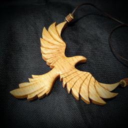 گردنبند مردانه و زنانه چوبی دست‌ساز طرح پرواز پرنده 