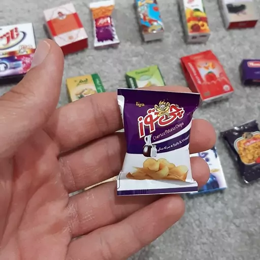 مگنت یخچالی طرح چیپس سرکه نمکی چی توز cheetoz