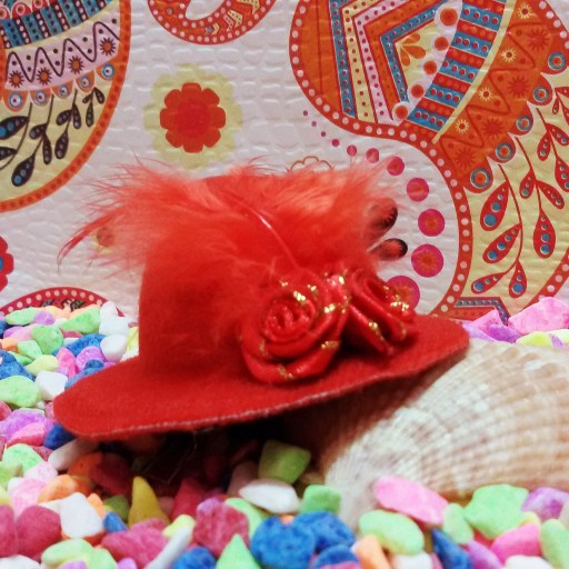 ست دو عددی گل سر گیره ای کلاه پردار elay hat قرمز بنفش