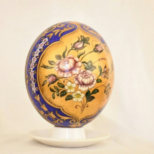 تخم شترمرغ با طرح گل فرنگ