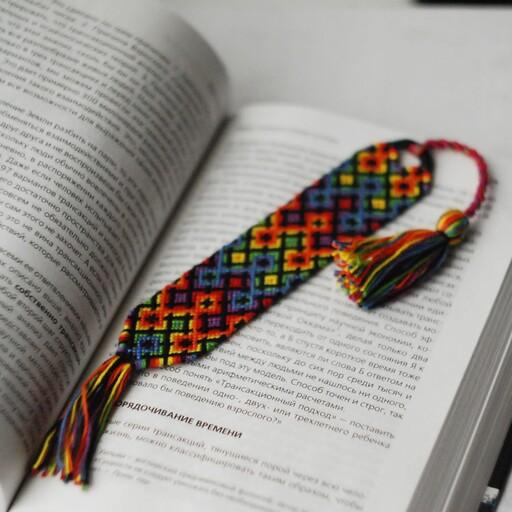بوکمارک نشانگر کتاب طرح رنگارنگ دستبافت - اکسسوری مهری
