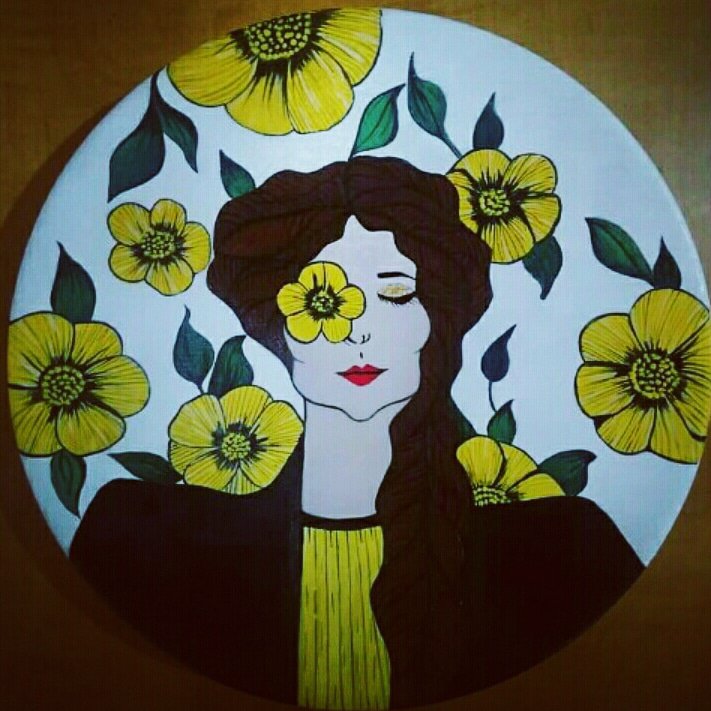 دیوارکوب سفالی طرح دختر