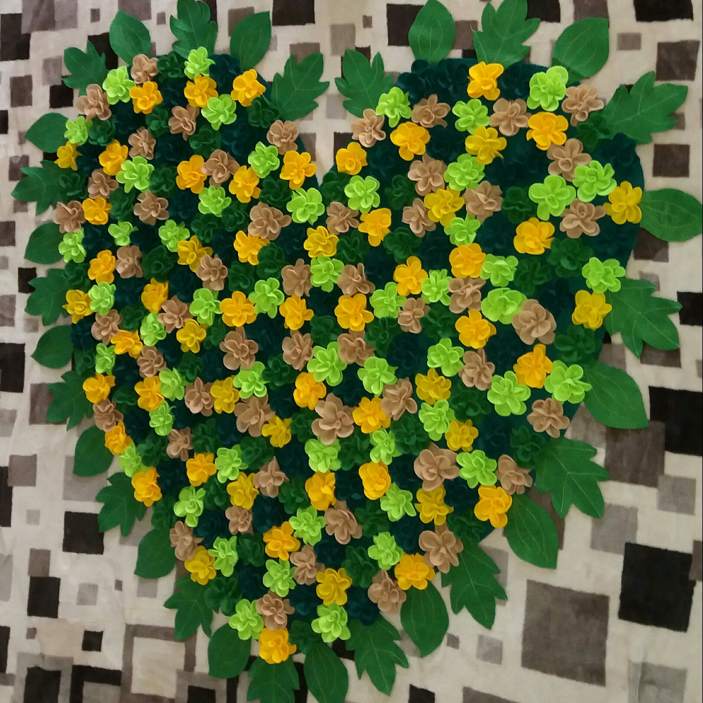 پادری نمدی گل دوخت