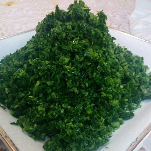 سبزی کوکو یا سبزی پلو خرد شده (1000 گرمی)