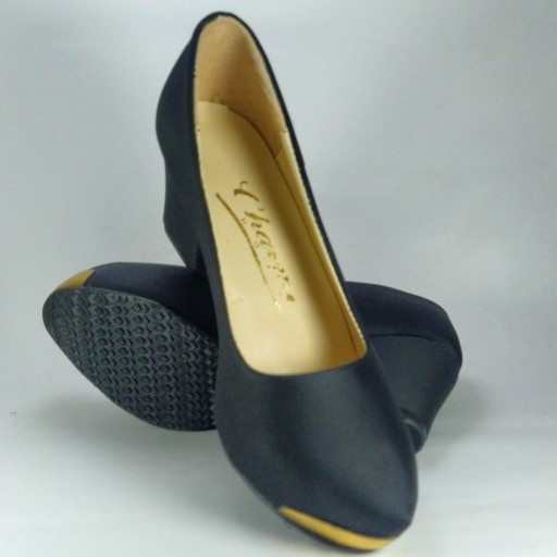 کفش زنانه مجلسی مدل غازی                                                      (کد محصول 938 - سایز 37 تا 40 )