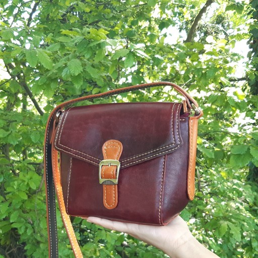 کیف چرم طبیعی دستدوز (دو رنگ)