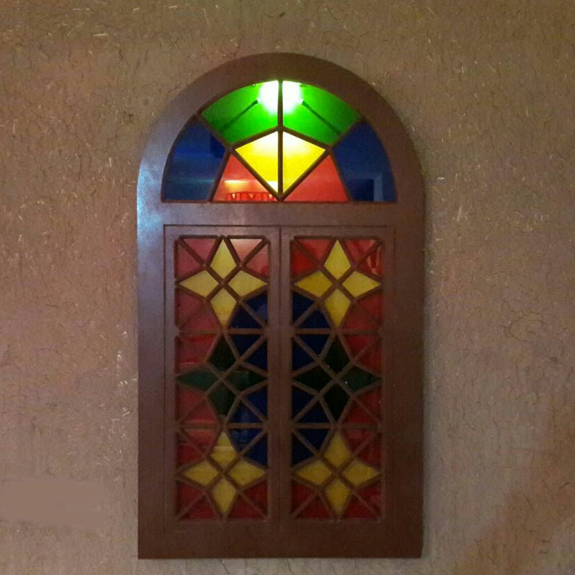 پنجره سنتی 79 در 140