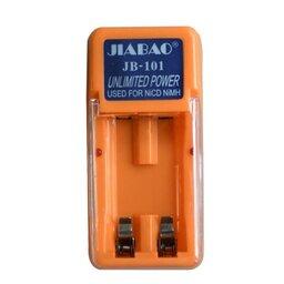 شارژر باتری قلمی و نیم قلمی JIABAO مدل JB-101


