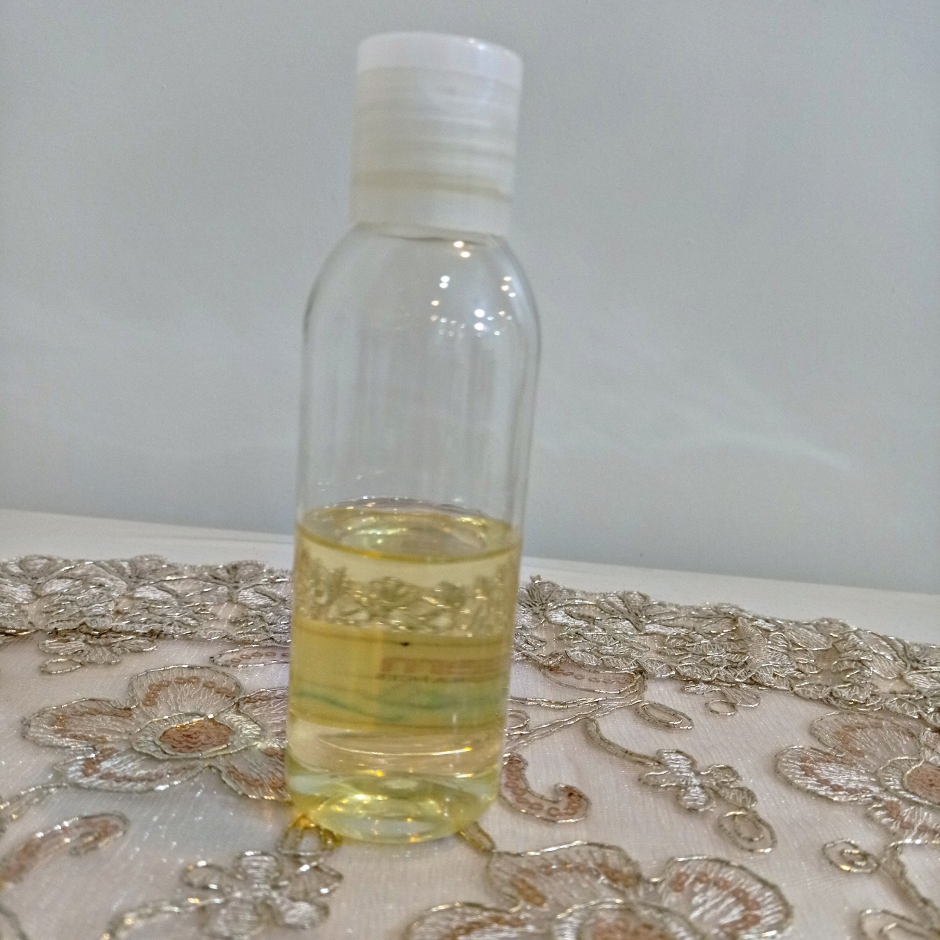 عطر ورساچه کریستال نویر زنانه 30 میل اسپری شیشه ای