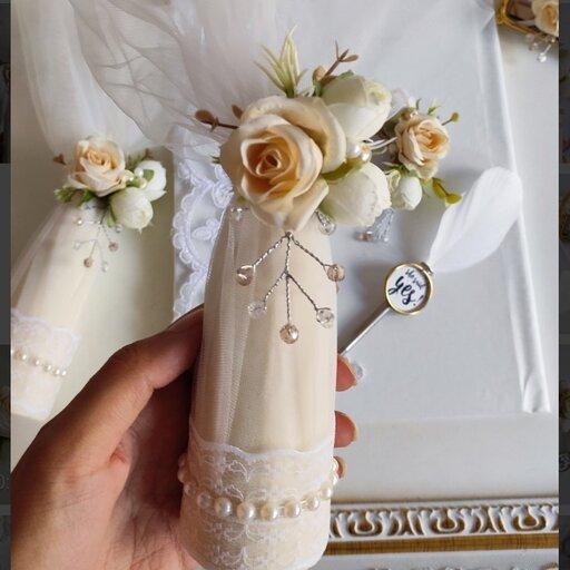 ست قندساب عروس برای سفره عقد یا بله برون، دیزاین شده با گل مصنوعی شیری و کریستالهای درخشان