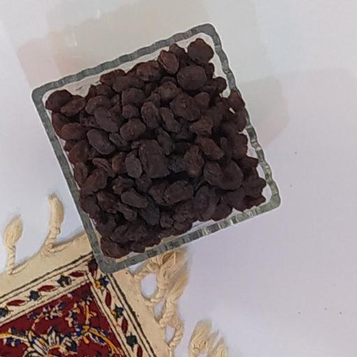 مویز شیرازی گوشتی افتابی دیم هسته دار (1 کیلویی) 