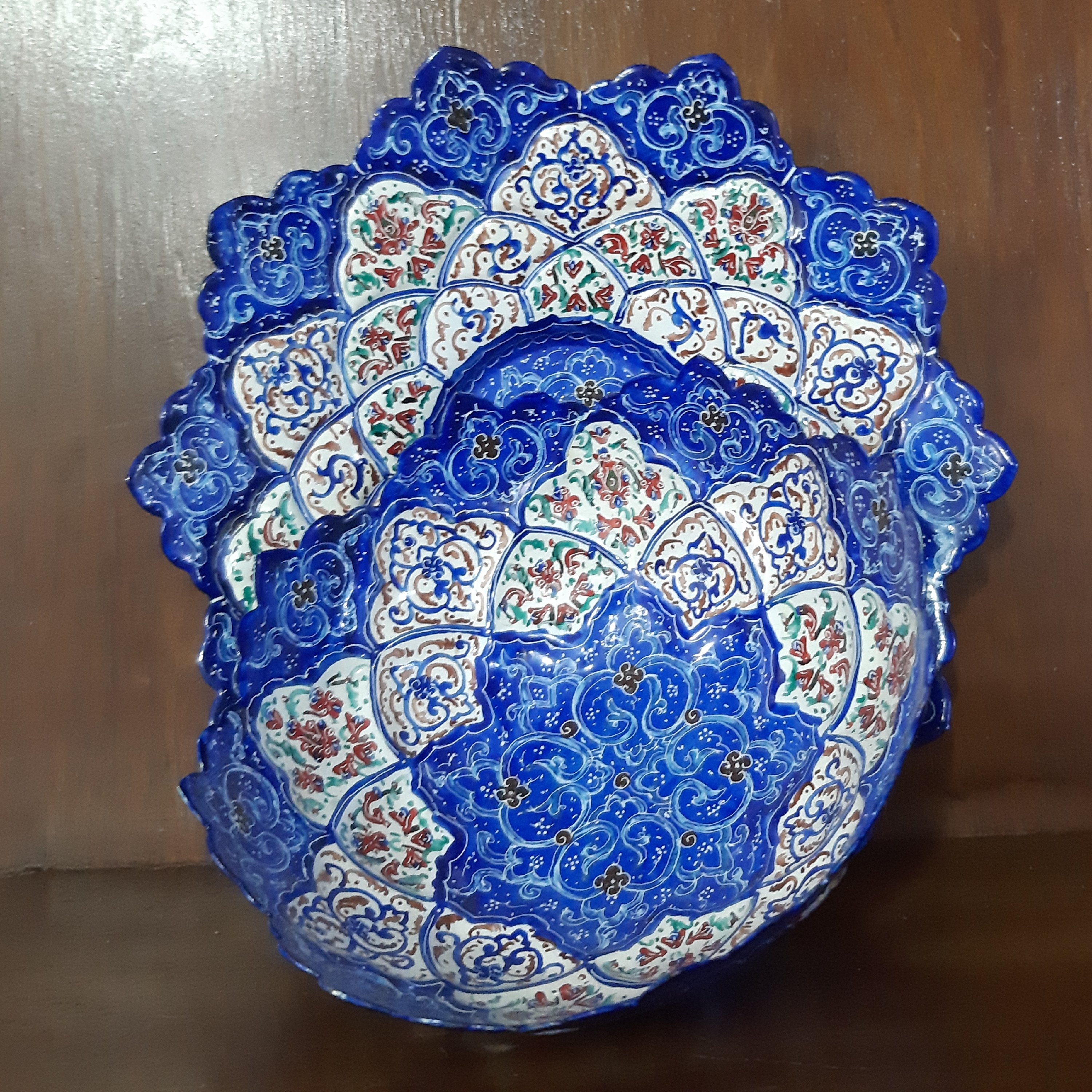 کاسه و بشقاب