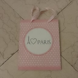 ساک کادویی پاکت کادویی صورتی پاریس ابعاد 23 در 18  ساک هدیه مقوایی دسته دار کادو