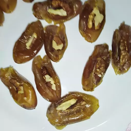 رنگینک مغزدار با روغن کنجد