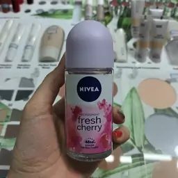 مام رولی نیوآ NIVEA مدل فرش چری FRESH CHERRY