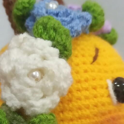 عروسک زنبور عسل با بافتی تمیز  و با رنگ دلخواه شما حدود 23 سانت 