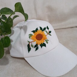 کلاه بیسبالی گلدوزی شده مدل گل آفتابگردون 