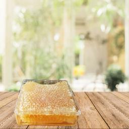 عسل طبیعی قره داغ  موم دار 2 کیلو گرمی  با ساکاروز  0.07 درصد