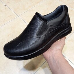 کفش مردانه  طبی چرم  تبریزمارک ساکو(ارسال رایگان)رویه.آستر و کفی   چرم طبیعی گاوی .زیره پیوکفی طبی سایز 40تا44 