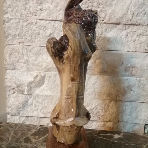 مجسمه چوبی مردی درختی ( قابل تکرار نمیباشد )