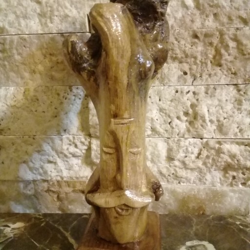 مجسمه چوبی مردی درختی ( قابل تکرار نمیباشد )