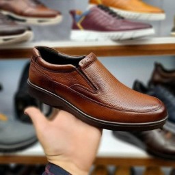کفش طبی مردانه تمام چرم زیره تزریق در سه رنگ مشکی و عسلی و قهوه ای سایزبندی