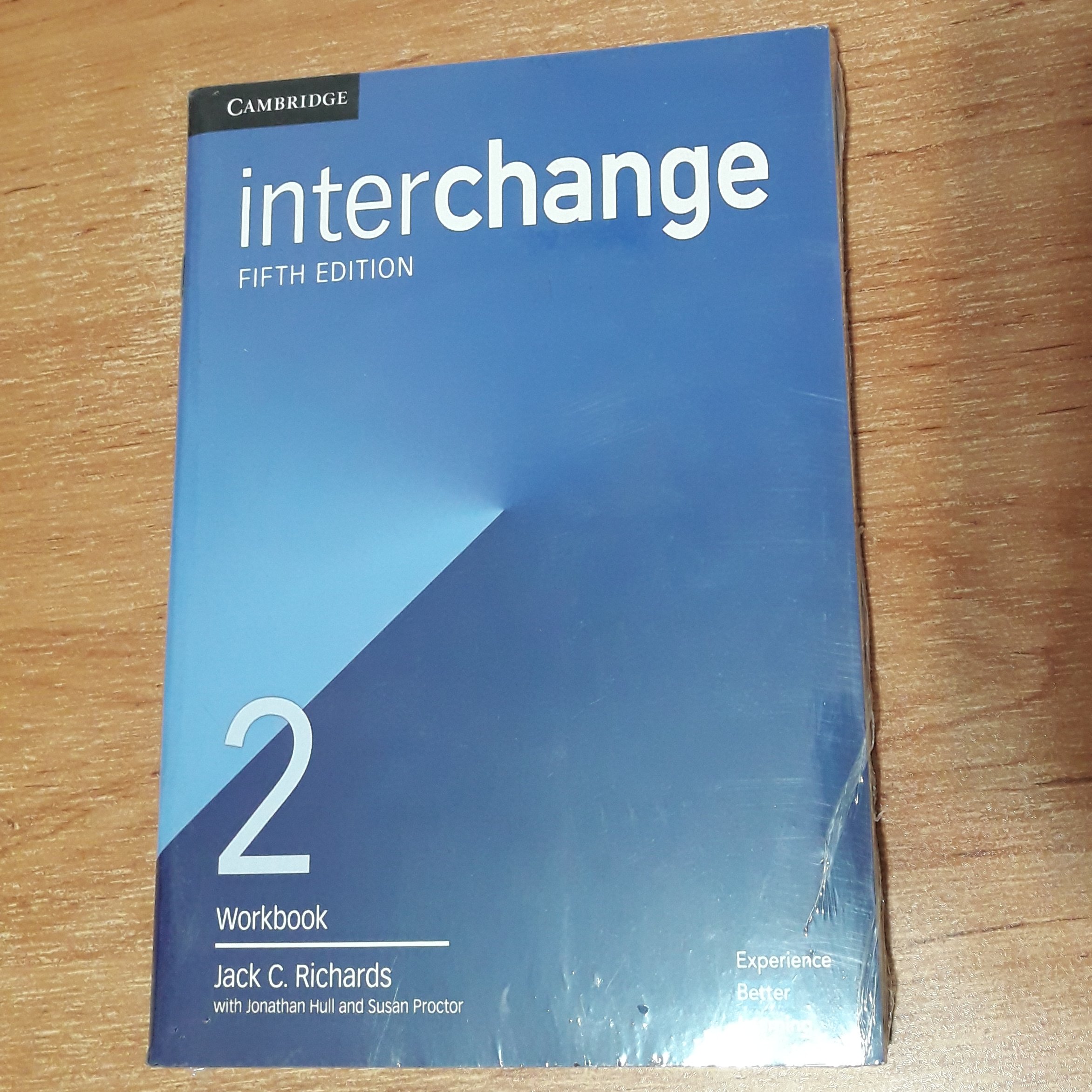 کتاب زبان اینترچنج Interchange 2 ویرایش پنجم به همراه کتاب کار