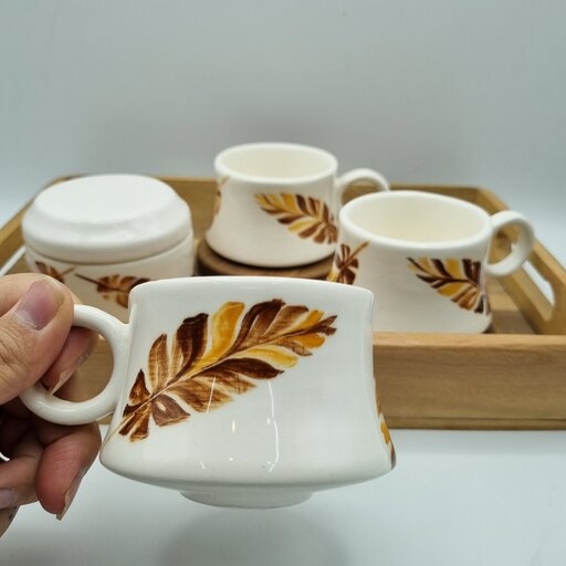 فنجان دستساز سرامیکی برگ انجیلی طرح پاییزی توانا سرام