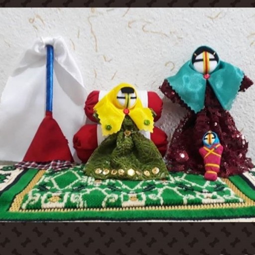 مجموعه خانوادگی عروسکهای بومی بندر ماهشهر