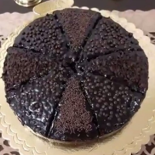 کیک شکلاتی(کیک خیس) خانگی ترافل