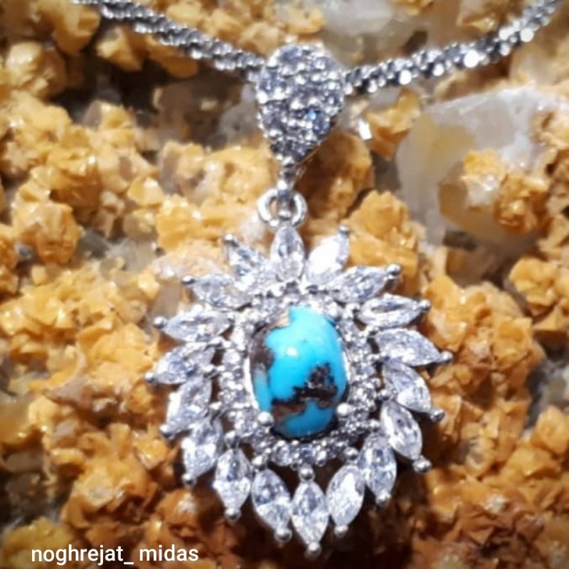 مدال نقره جواهرفیروزه