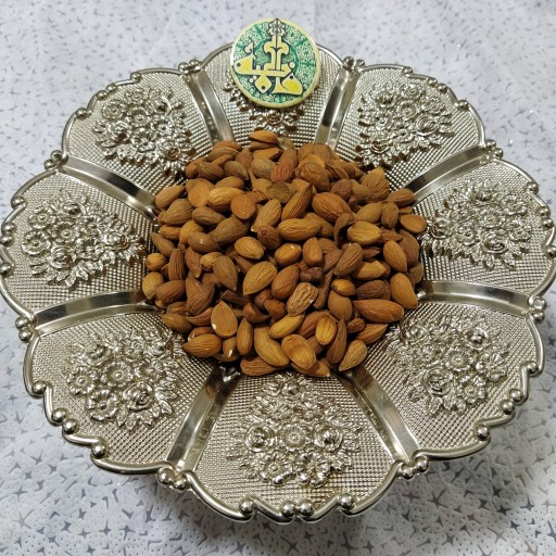 مغز بادام خام درختی ایرانی شیرین (250گرم)