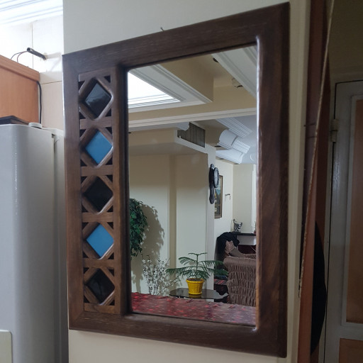 قاب آینه گره چینی تلفیق چوب و کاشی بدون آیینه