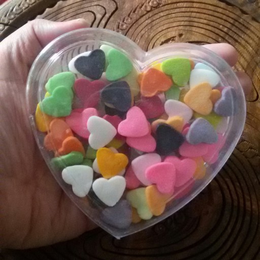 قند رنگی طرح قلب(بسته بندی کوچک)